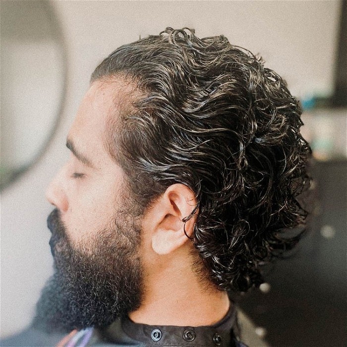 8 Best Curly Hairstyles for Men