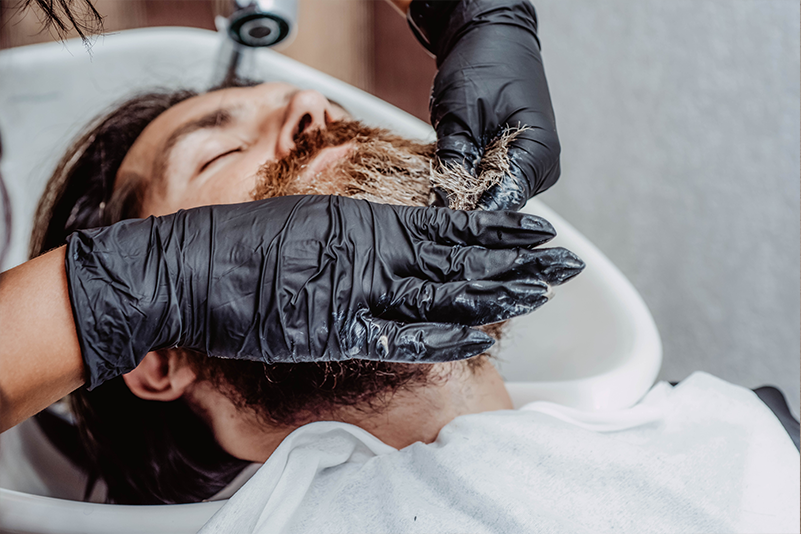 The Right Way to Clean a Beard for Better Hygiene and Health