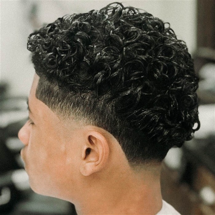 30 Exquisite Curly Hairstyles for Men in 2024