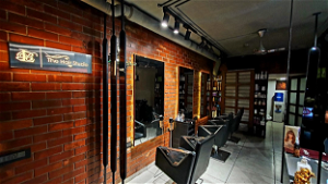 LB The Hair Studio